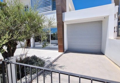 Paphos Town, Paphos Freistehende Villa zum Mieten | BK10522