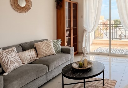 Kato Paphos - Universal Apartment zum Kaufen | R11725